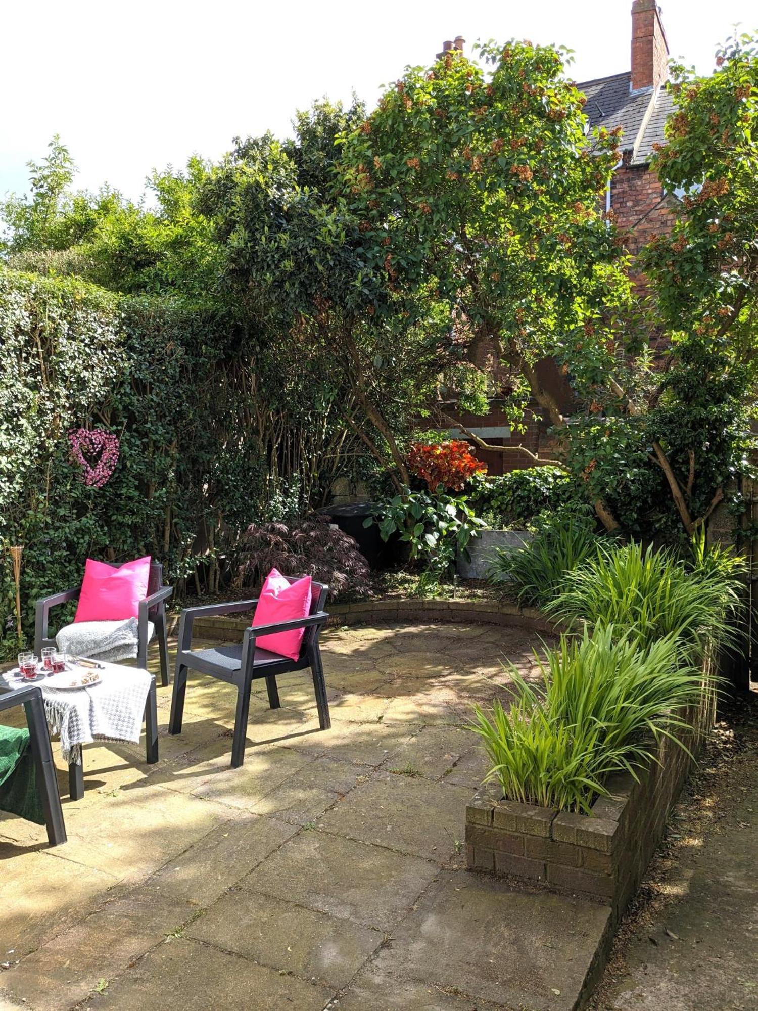 Heart Of Belfast With Private Garden Villa Exterior photo